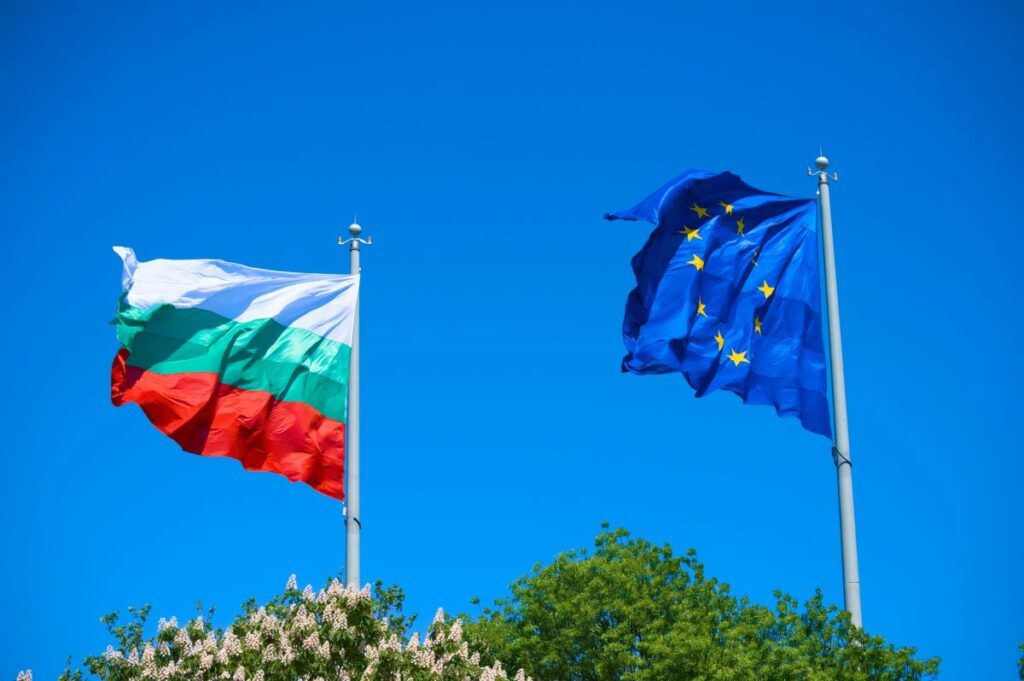 Bulgarian and EU flags waving Image Neven Myst on Unsplash 1024x681 1 probid energy